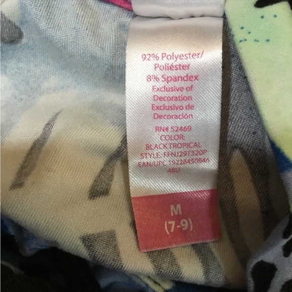 NO Boundaries Med (7-9) multi color  hooded romper
Lace tie front
Hooded - Picture 8 of 16